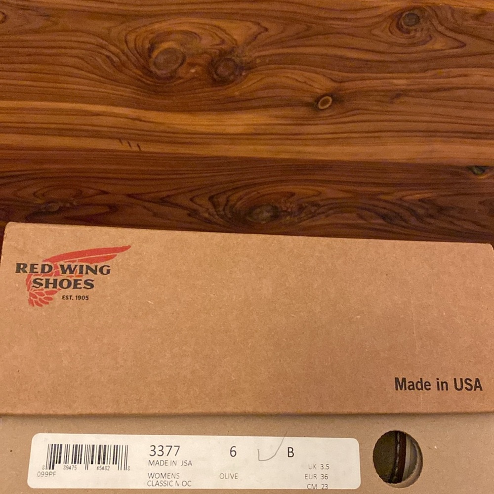 Red Wing Heritage Women, Olive Mohave Moc Toe- Size 6 - Picture 8 of 8
